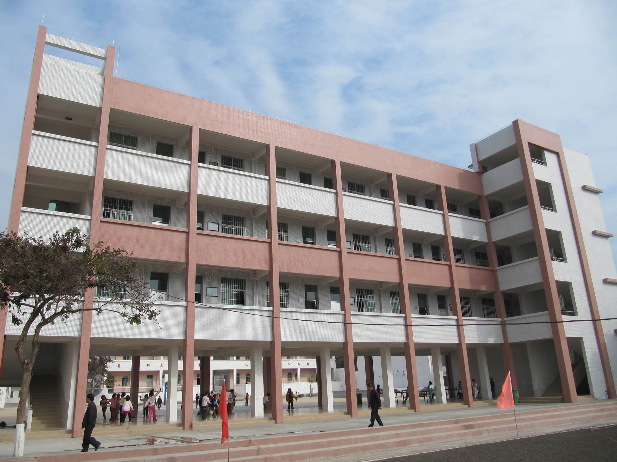 深井小学教学楼（2012年承建）
